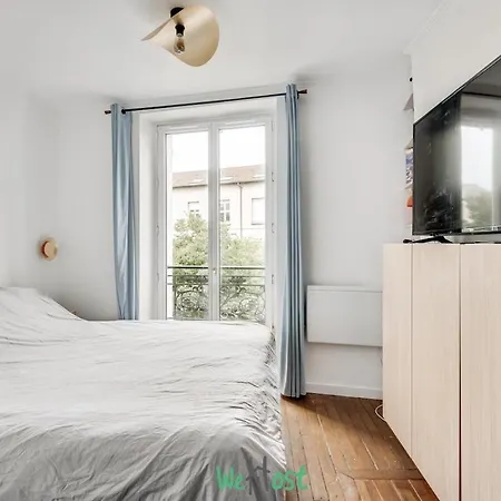 Wehost - Dans Le Centre - 11 * Paris
